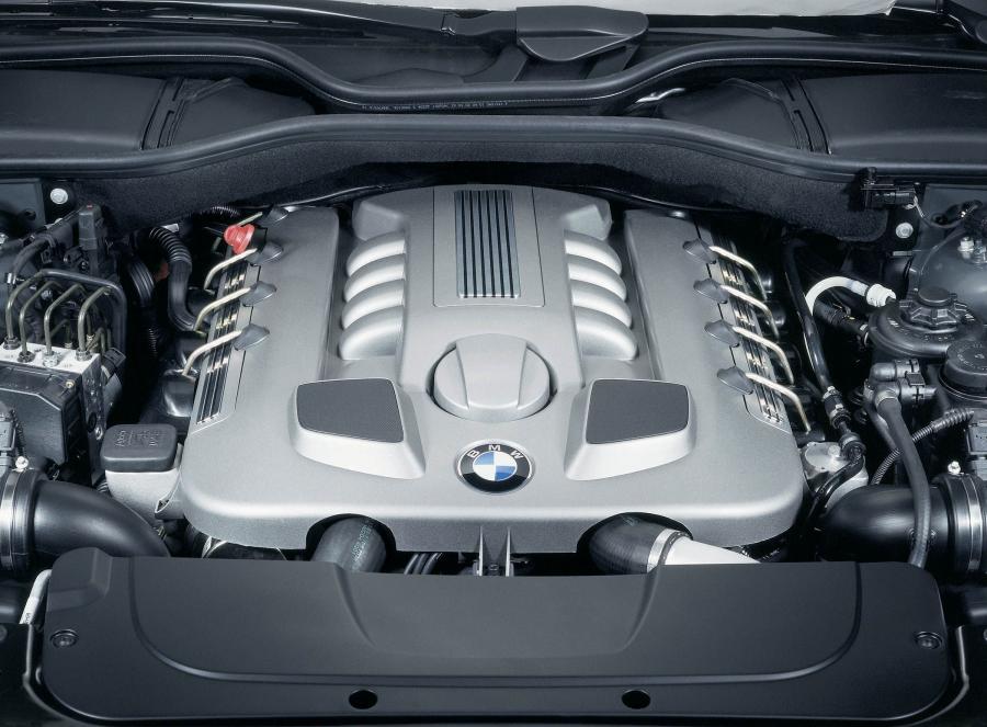  BMW 7-Series L 2003 года  (фото 20 из 61)